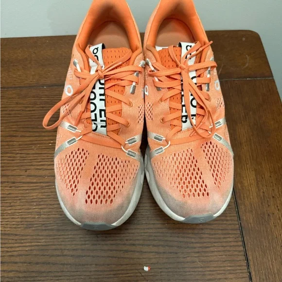 On Running‎ Women's Cloudsurfer Flame Athletic Shoes 10.5 - Picture 4 of 9